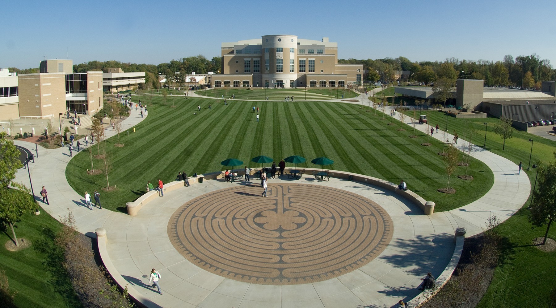 university-of-southern-indiana-quadrangle-work-hafer